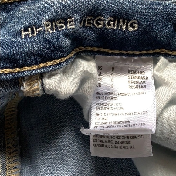 AE HIGH RISE JEANS - Picture 4 of 4